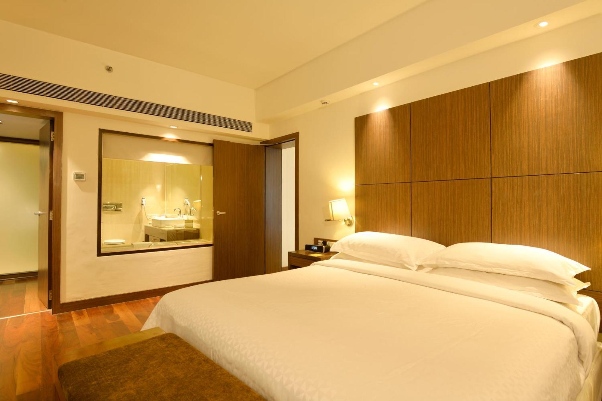 Four Points By Sheraton Navi Mumbai, Vashi Esterno foto